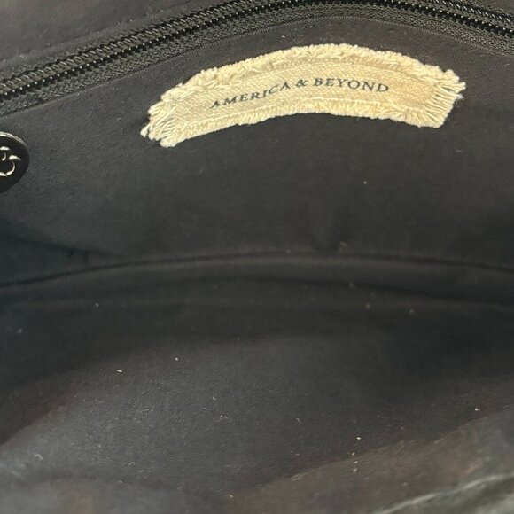 America and Beyond Beaded Clutch/Crossbody - Black, White and Floral - Picture 6 of 13